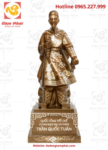 Tượng đồng Hưng Đạo Đại vương Trần Quốc Tuấn đúc tinh xảo