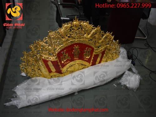 Hoành phi mạ vàng