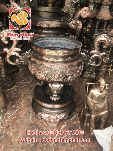 Lư đồng đỏ cạo màu 1m2