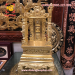 Ngai thờ đẹp bằng đồng mạ vàng hoa văn tinh xảo