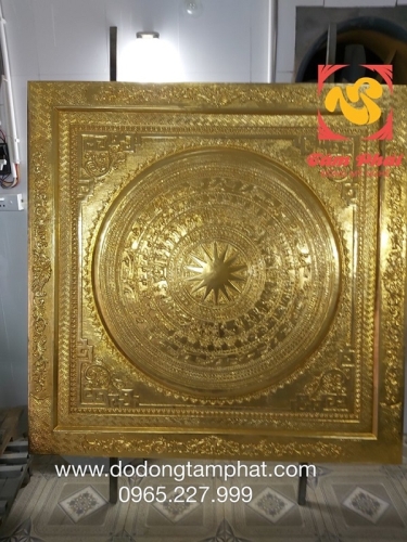 Tranh trống đồng Đông Sơn mạ vàng kích thước 1m55*1m55 cho khách Sơn La