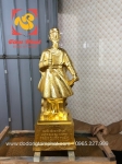 Tượng Đức Thánh Trần Hưng Đạo dát vàng 9999