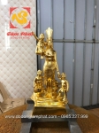 Tượng Quốc Mẫu Âu Cơ và các con dát vàng