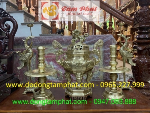 Bộ đồ thờ ngũ sự bằng đồng vàng thiết kế tinh xảo