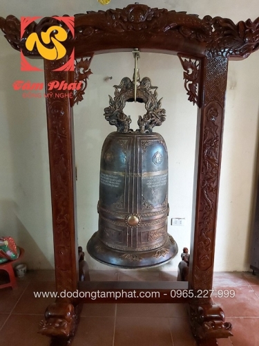 Đúc chuông đồng cao 1m2 và lắp đặt trên giá gỗ gụ 2m