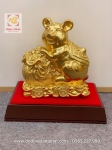 Tượng chuột mạ vàng ôm túi tiền may mắn tài lộc