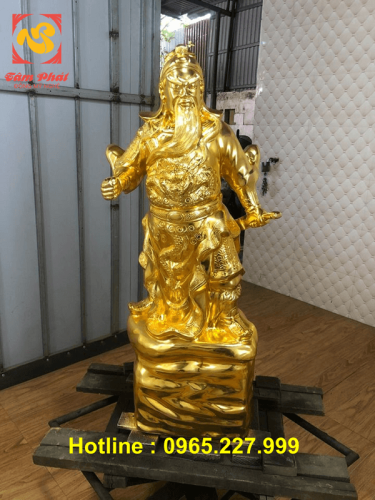 Tượng Quan Công cao 90cm bằng đồng đỏ mạ vàng 24k